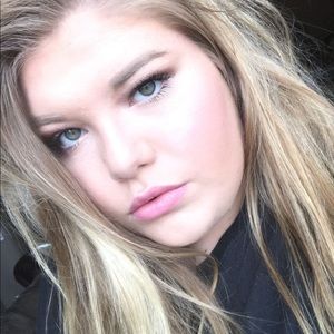 Meet your Posher, Baylee